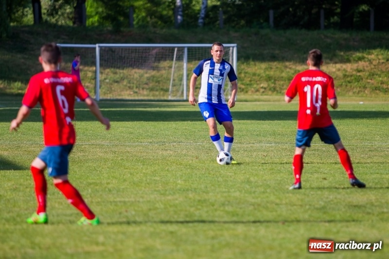 Zdjęcie w galerii na portalu naszraciborz.pl: Unia Racibórz wygrała z Goczałkowicami-Zdrój i nadal ma szanse na utrzymanie wiadomości z regionu