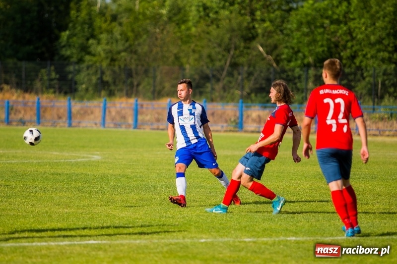 Zdjęcie w galerii na portalu naszraciborz.pl: Unia Racibórz wygrała z Goczałkowicami-Zdrój i nadal ma szanse na utrzymanie wiadomości z regionu