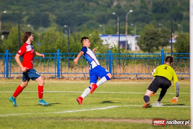 Zdjęcie w galerii na portalu naszraciborz.pl: Unia Racibórz wygrała z Goczałkowicami-Zdrój i nadal ma szanse na utrzymanie wiadomości z regionu