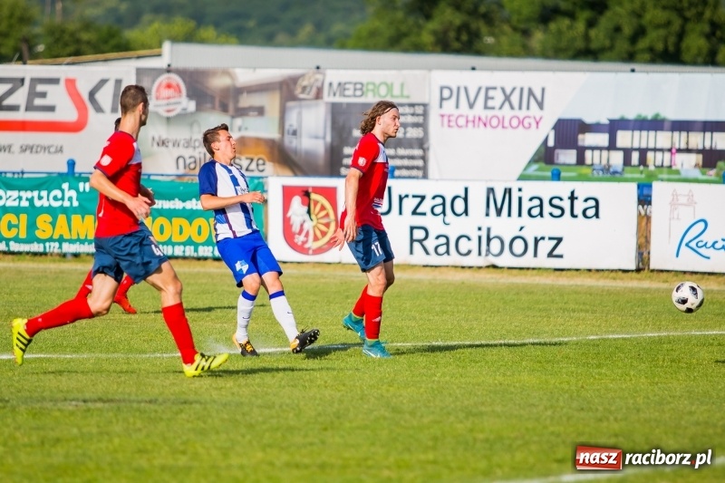 Zdjęcie w galerii na portalu naszraciborz.pl: Unia Racibórz wygrała z Goczałkowicami-Zdrój i nadal ma szanse na utrzymanie wiadomości z regionu