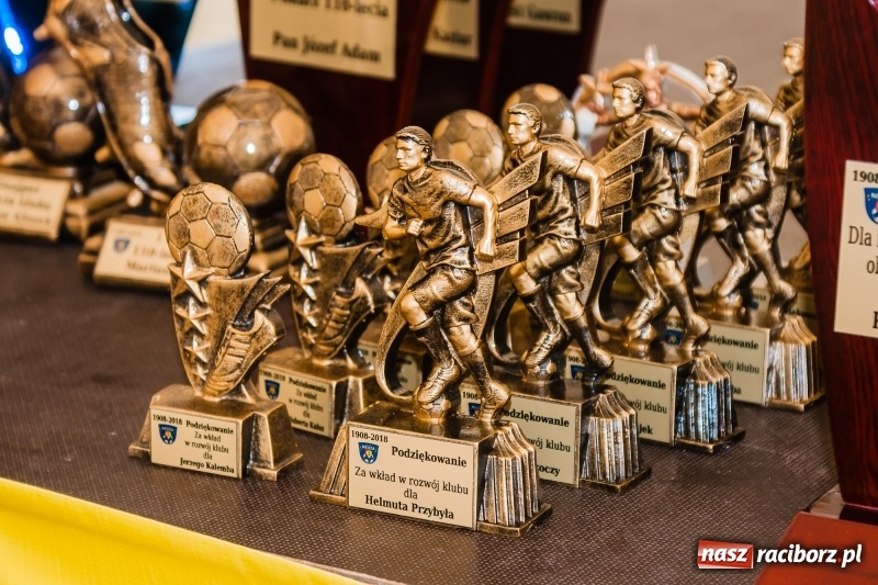 Zdjęcie w galerii na portalu naszraciborz.pl: Piłkarska rodzina świętuje 110 lat klubu sportowego w Nędzy wiadomości z regionu