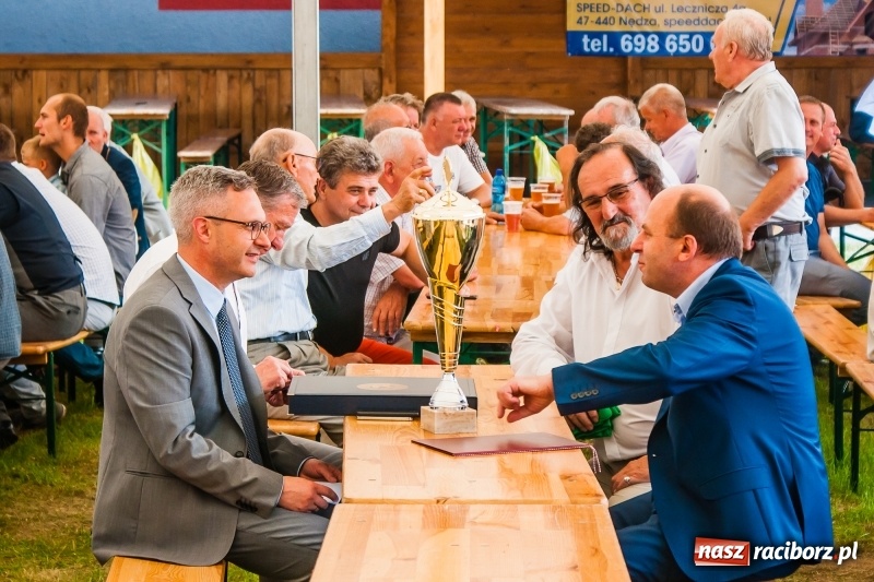 Zdjęcie w galerii na portalu naszraciborz.pl: Piłkarska rodzina świętuje 110 lat klubu sportowego w Nędzy wiadomości z regionu