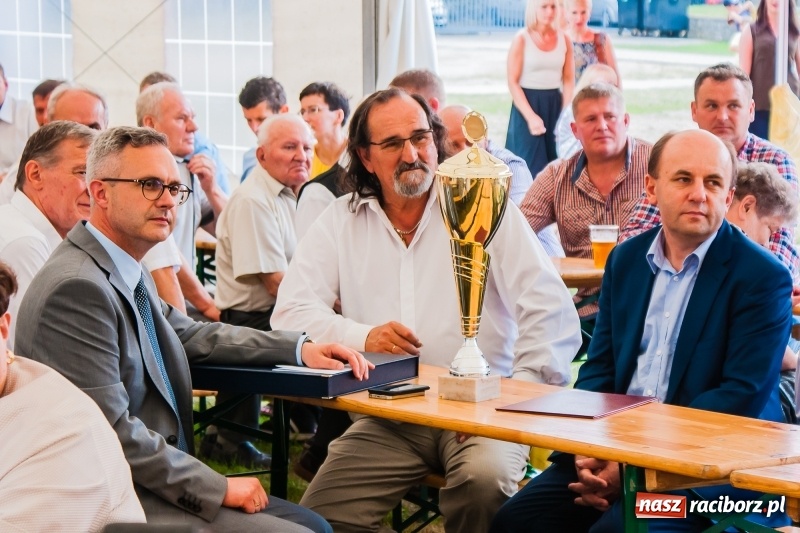 Zdjęcie w galerii na portalu naszraciborz.pl: Piłkarska rodzina świętuje 110 lat klubu sportowego w Nędzy wiadomości z regionu