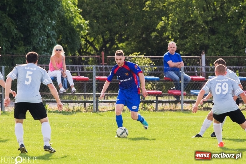 Zdjęcie w galerii na portalu naszraciborz.pl: Klasa okręgowa: Remis w meczu o życie wiadomości z regionu