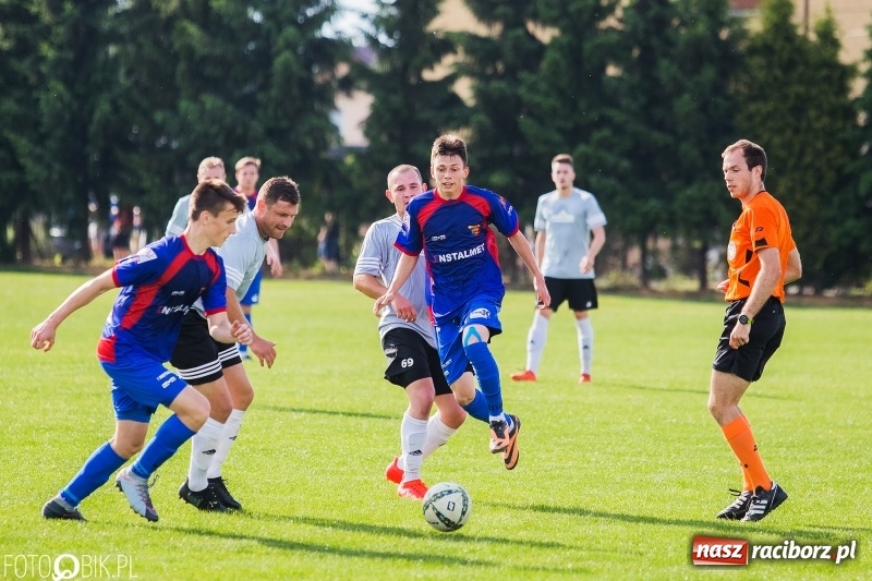 Zdjęcie w galerii na portalu naszraciborz.pl: Klasa okręgowa: Remis w meczu o życie wiadomości z regionu