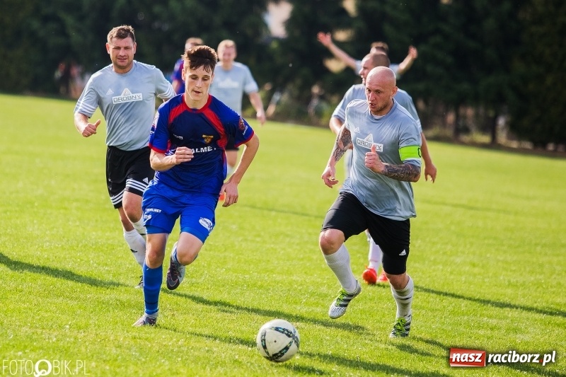 Zdjęcie w galerii na portalu naszraciborz.pl: Klasa okręgowa: Remis w meczu o życie wiadomości z regionu