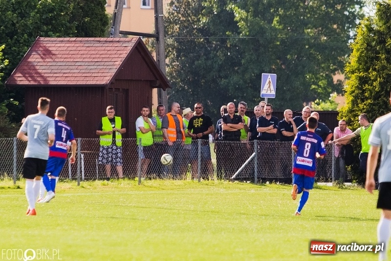 Zdjęcie w galerii na portalu naszraciborz.pl: Klasa okręgowa: Remis w meczu o życie wiadomości z regionu
