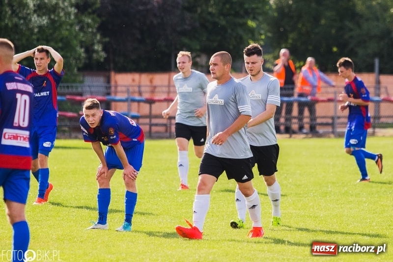 Zdjęcie w galerii na portalu naszraciborz.pl: Klasa okręgowa: Remis w meczu o życie wiadomości z regionu