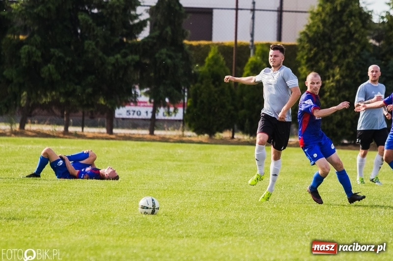 Zdjęcie w galerii na portalu naszraciborz.pl: Klasa okręgowa: Remis w meczu o życie wiadomości z regionu