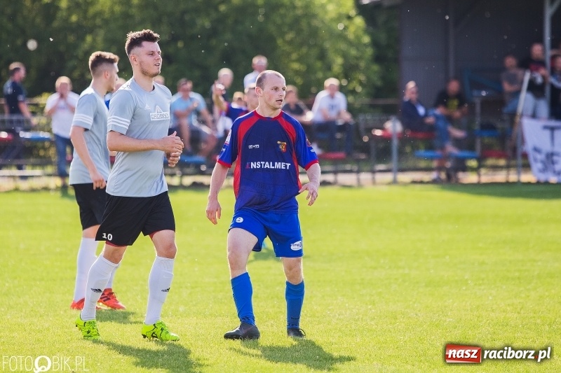 Zdjęcie w galerii na portalu naszraciborz.pl: Klasa okręgowa: Remis w meczu o życie wiadomości z regionu