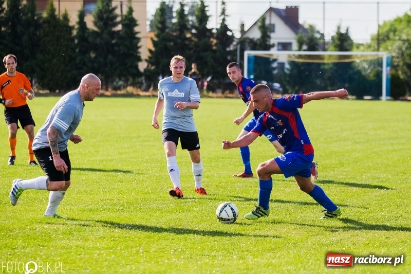 Zdjęcie w galerii na portalu naszraciborz.pl: Klasa okręgowa: Remis w meczu o życie wiadomości z regionu
