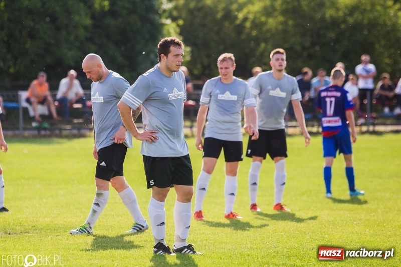 Zdjęcie w galerii na portalu naszraciborz.pl: Klasa okręgowa: Remis w meczu o życie wiadomości z regionu