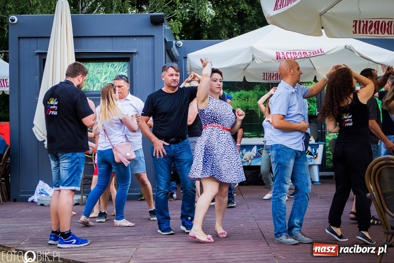 Zdjęcie w galerii na portalu naszraciborz.pl: Salsowe rytmy na plaży miejskiej w Raciborzu wiadomości z regionu