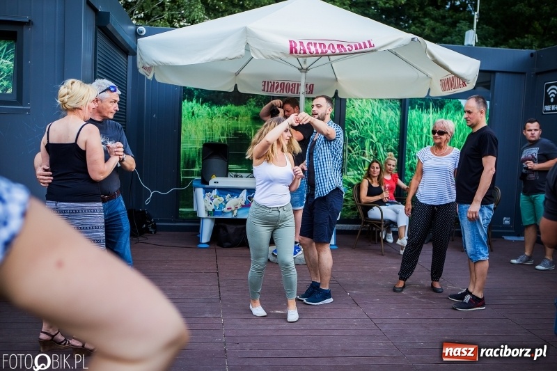 Zdjęcie w galerii na portalu naszraciborz.pl: Salsowe rytmy na plaży miejskiej w Raciborzu wiadomości z regionu