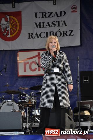 Zdjęcie w galerii na portalu naszraciborz.pl: Majówka: Tabu porwał do zabawy... wiadomości z regionu