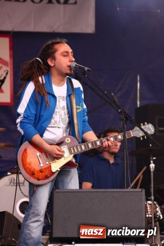 Zdjęcie w galerii na portalu naszraciborz.pl: Majówka: Tabu porwał do zabawy... wiadomości z regionu