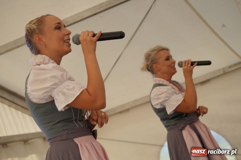 Zdjęcie w galerii na portalu naszraciborz.pl: Toby prosto z Monachium do Nędzy. Koncertowo na finał 110-lecia LKS w Nędzy  wiadomości z regionu