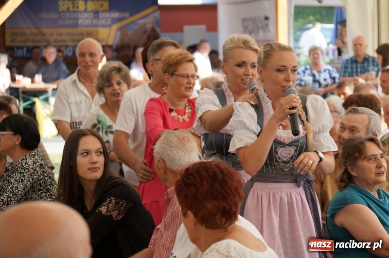 Zdjęcie w galerii na portalu naszraciborz.pl: Toby prosto z Monachium do Nędzy. Koncertowo na finał 110-lecia LKS w Nędzy  wiadomości z regionu