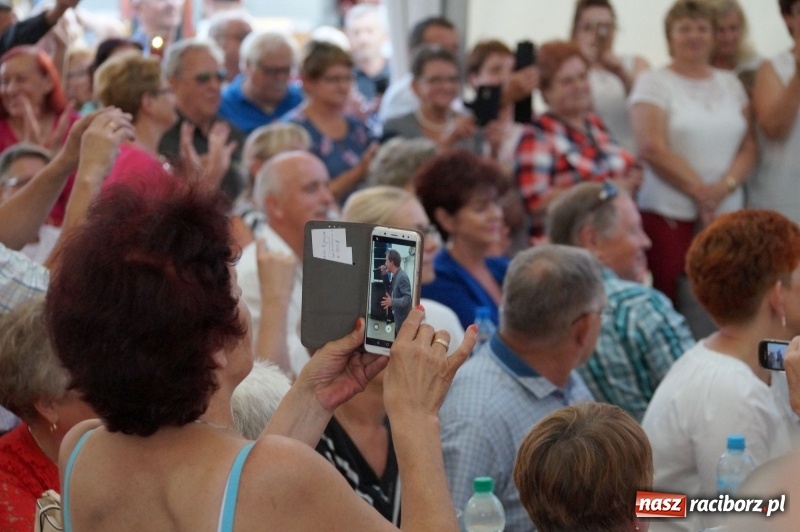 Zdjęcie w galerii na portalu naszraciborz.pl: Toby prosto z Monachium do Nędzy. Koncertowo na finał 110-lecia LKS w Nędzy  wiadomości z regionu