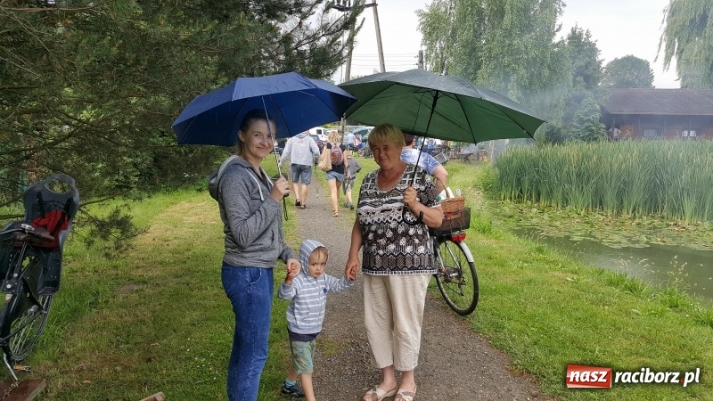 Zdjęcie w galerii na portalu naszraciborz.pl: Dzień Dziecka świętowali z wędkami wiadomości z regionu