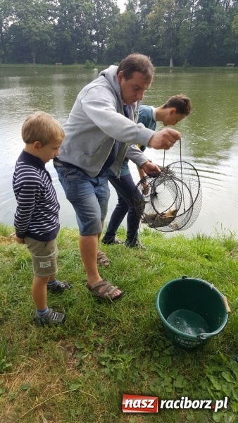 Zdjęcie w galerii na portalu naszraciborz.pl: Dzień Dziecka świętowali z wędkami wiadomości z regionu