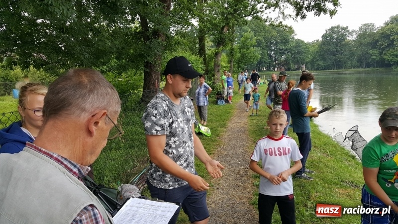 Zdjęcie w galerii na portalu naszraciborz.pl: Dzień Dziecka świętowali z wędkami wiadomości z regionu