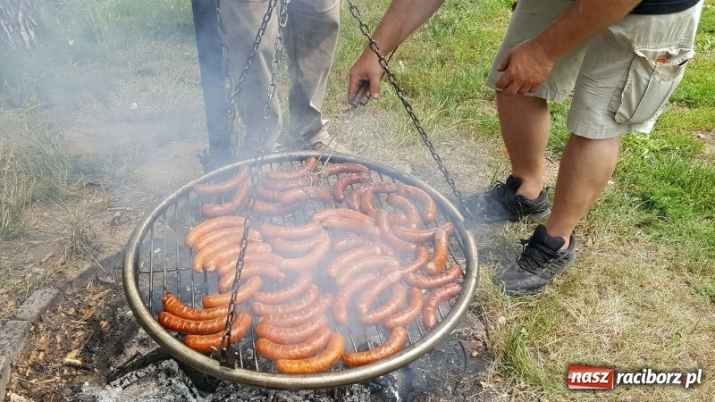 Zdjęcie w galerii na portalu naszraciborz.pl: Dzień Dziecka świętowali z wędkami wiadomości z regionu