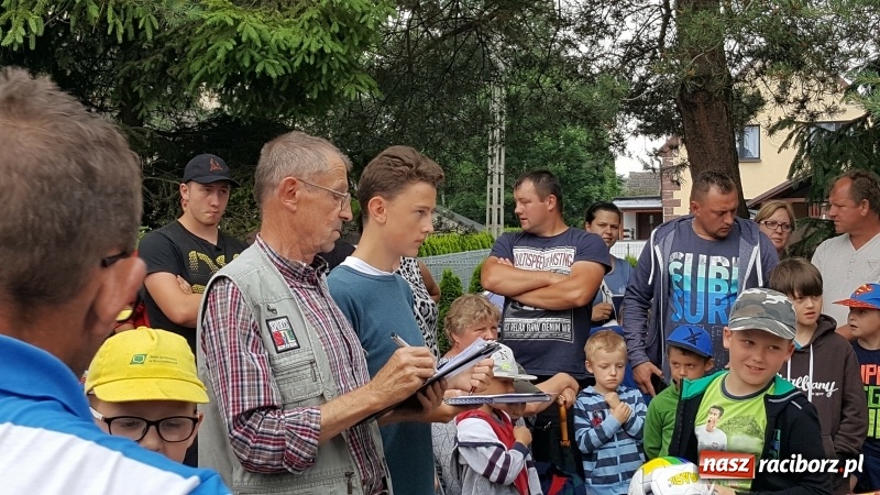 Zdjęcie w galerii na portalu naszraciborz.pl: Dzień Dziecka świętowali z wędkami wiadomości z regionu