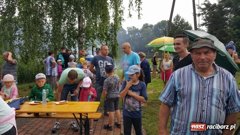 Zdjęcie w galerii na portalu naszraciborz.pl: Dzień Dziecka świętowali z wędkami wiadomości z regionu