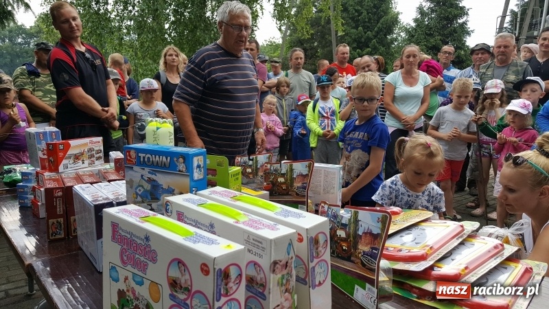 Zdjęcie w galerii na portalu naszraciborz.pl: Dzień Dziecka świętowali z wędkami wiadomości z regionu
