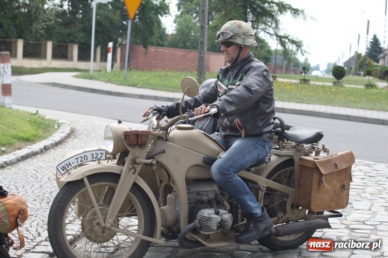 Zdjęcie w galerii na portalu naszraciborz.pl: Oldtimery zjechały dziś do Krzyżanowic  wiadomości z regionu