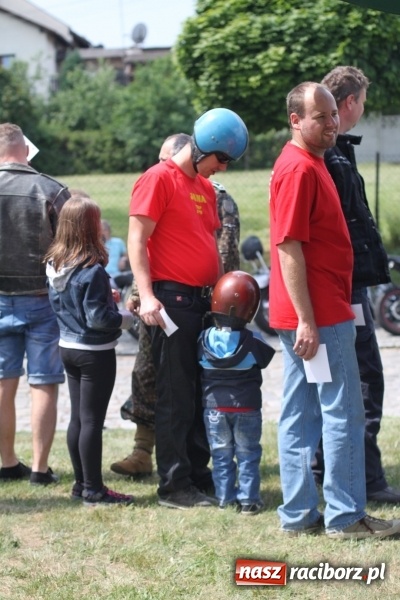 Zdjęcie w galerii na portalu naszraciborz.pl: Oldtimery zjechały dziś do Krzyżanowic  wiadomości z regionu