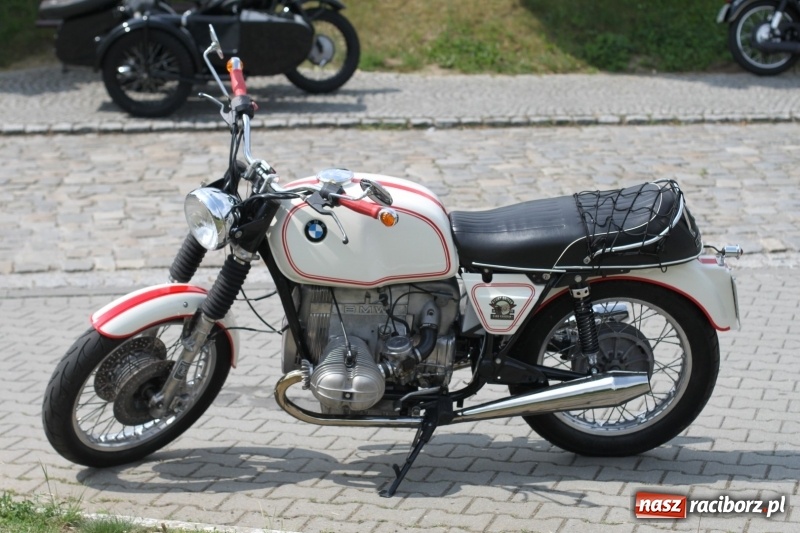 Zdjęcie w galerii na portalu naszraciborz.pl: Oldtimery zjechały dziś do Krzyżanowic  wiadomości z regionu