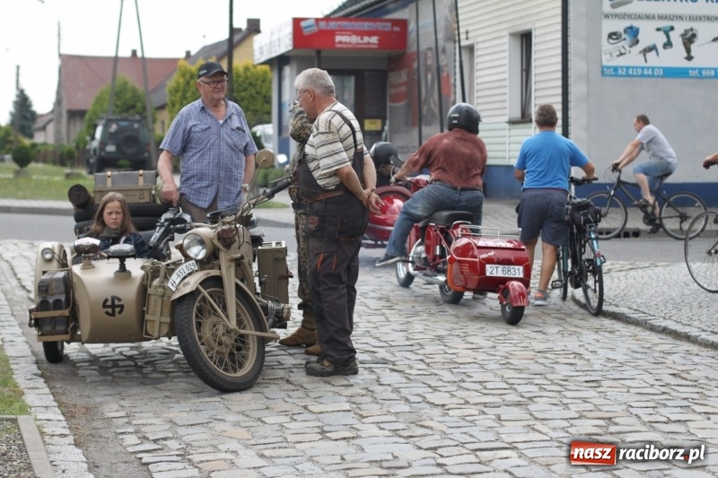 Zdjęcie w galerii na portalu naszraciborz.pl: Oldtimery zjechały dziś do Krzyżanowic  wiadomości z regionu