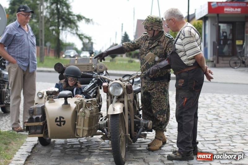 Zdjęcie w galerii na portalu naszraciborz.pl: Oldtimery zjechały dziś do Krzyżanowic  wiadomości z regionu