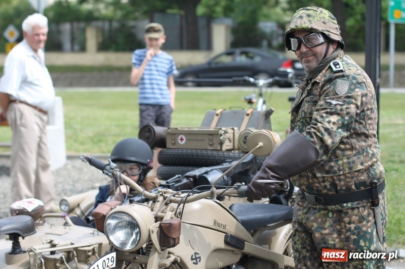 Zdjęcie w galerii na portalu naszraciborz.pl: Oldtimery zjechały dziś do Krzyżanowic  wiadomości z regionu