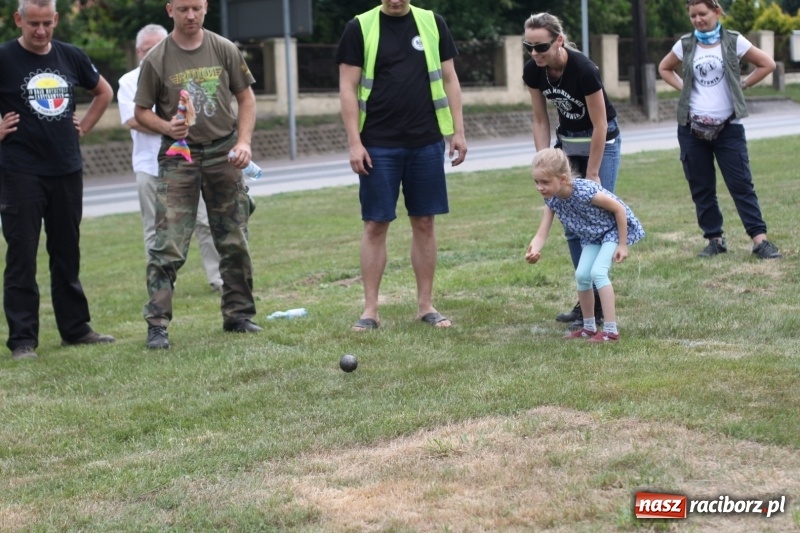 Zdjęcie w galerii na portalu naszraciborz.pl: Oldtimery zjechały dziś do Krzyżanowic  wiadomości z regionu