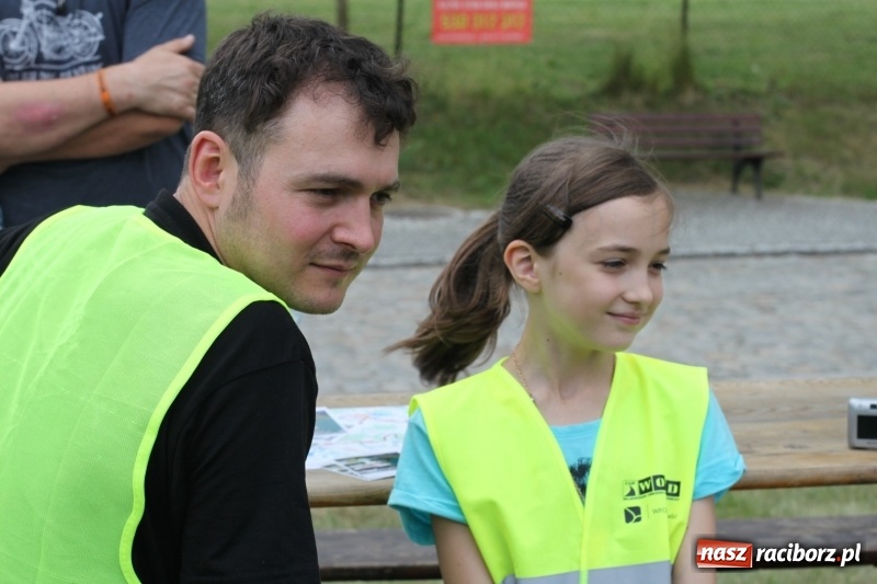 Zdjęcie w galerii na portalu naszraciborz.pl: Oldtimery zjechały dziś do Krzyżanowic  wiadomości z regionu