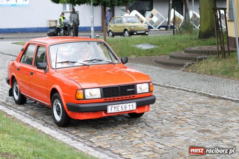 Zdjęcie w galerii na portalu naszraciborz.pl: Oldtimery zjechały dziś do Krzyżanowic  wiadomości z regionu