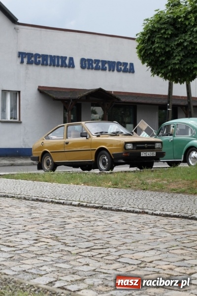 Zdjęcie w galerii na portalu naszraciborz.pl: Oldtimery zjechały dziś do Krzyżanowic  wiadomości z regionu