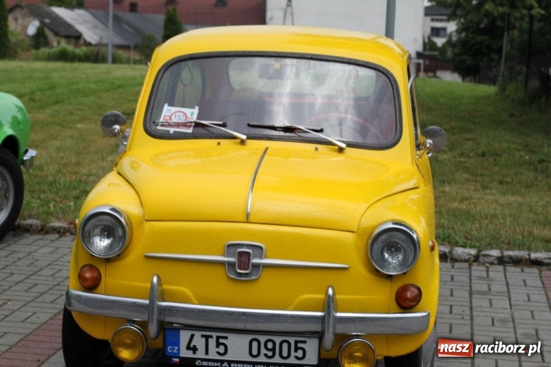 Zdjęcie w galerii na portalu naszraciborz.pl: Oldtimery zjechały dziś do Krzyżanowic  wiadomości z regionu