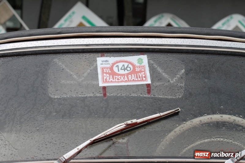 Zdjęcie w galerii na portalu naszraciborz.pl: Oldtimery zjechały dziś do Krzyżanowic  wiadomości z regionu