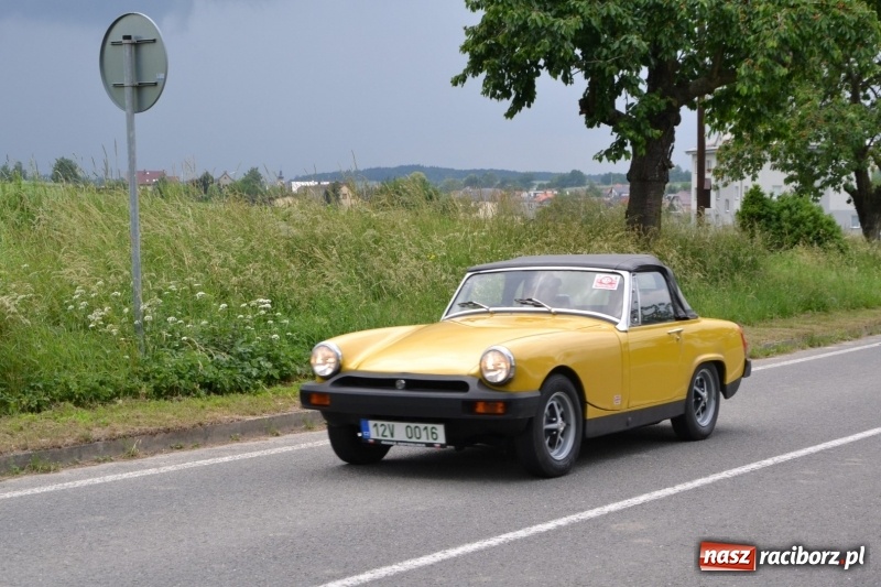 Zdjęcie w galerii na portalu naszraciborz.pl: Oldtimery zjechały dziś do Krzyżanowic  wiadomości z regionu