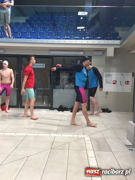 Zdjęcie w galerii na portalu naszraciborz.pl: Pływanie. Dobry start pływaków Lidze SMS-ów  wiadomości z regionu