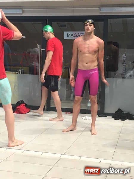 Zdjęcie w galerii na portalu naszraciborz.pl: Pływanie. Dobry start pływaków Lidze SMS-ów  wiadomości z regionu