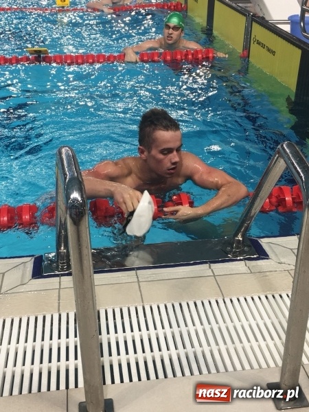 Zdjęcie w galerii na portalu naszraciborz.pl: Pływanie. Dobry start pływaków Lidze SMS-ów  wiadomości z regionu