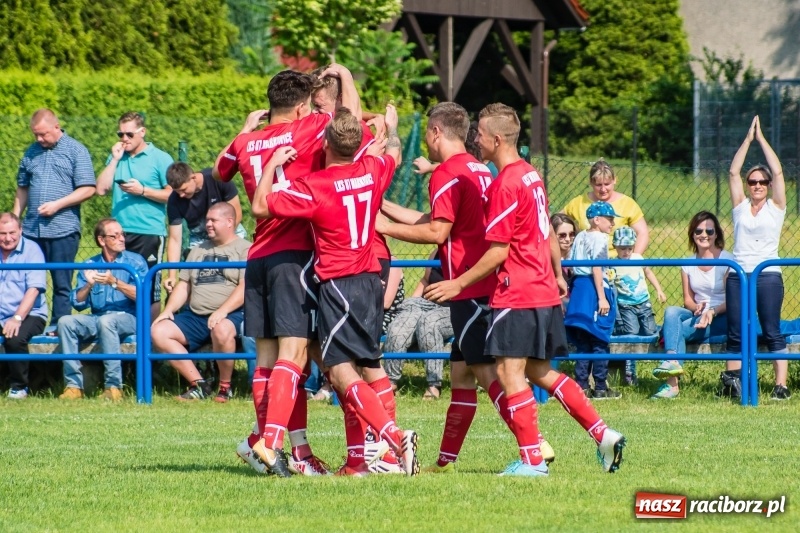 Zdjęcie w galerii na portalu naszraciborz.pl: Niezawodny Bronek Kłosek utarł Górkom Śląskim nosek wiadomości z regionu
