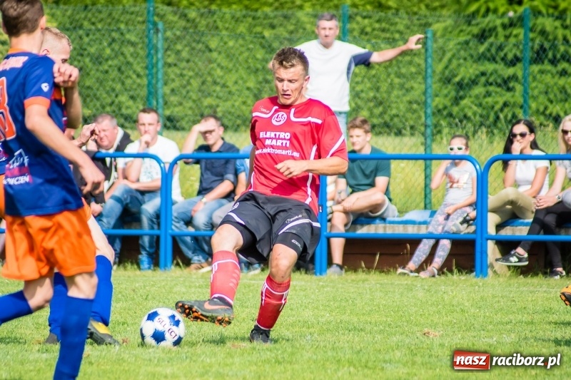 Zdjęcie w galerii na portalu naszraciborz.pl: Niezawodny Bronek Kłosek utarł Górkom Śląskim nosek wiadomości z regionu