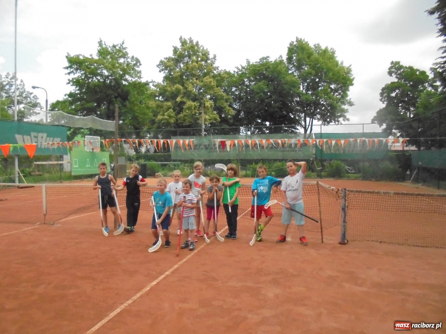 Zdjęcie w galerii na portalu naszraciborz.pl: Sportowy Dzień Dziecka na kortach Rafako wiadomości z regionu