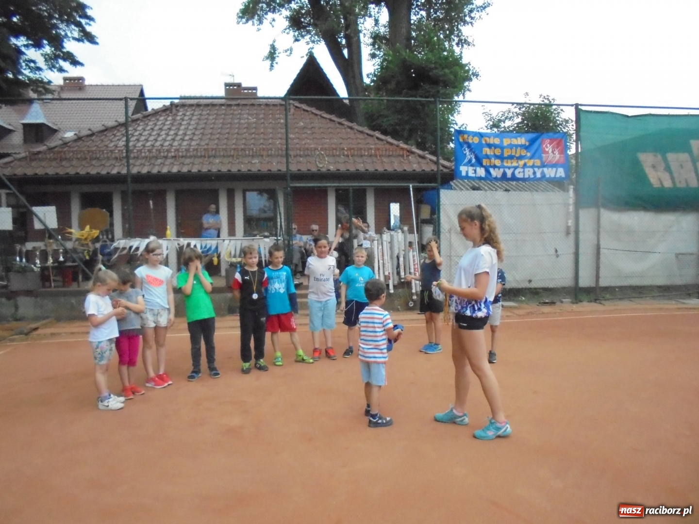 Zdjęcie w galerii na portalu naszraciborz.pl: Sportowy Dzień Dziecka na kortach Rafako wiadomości z regionu